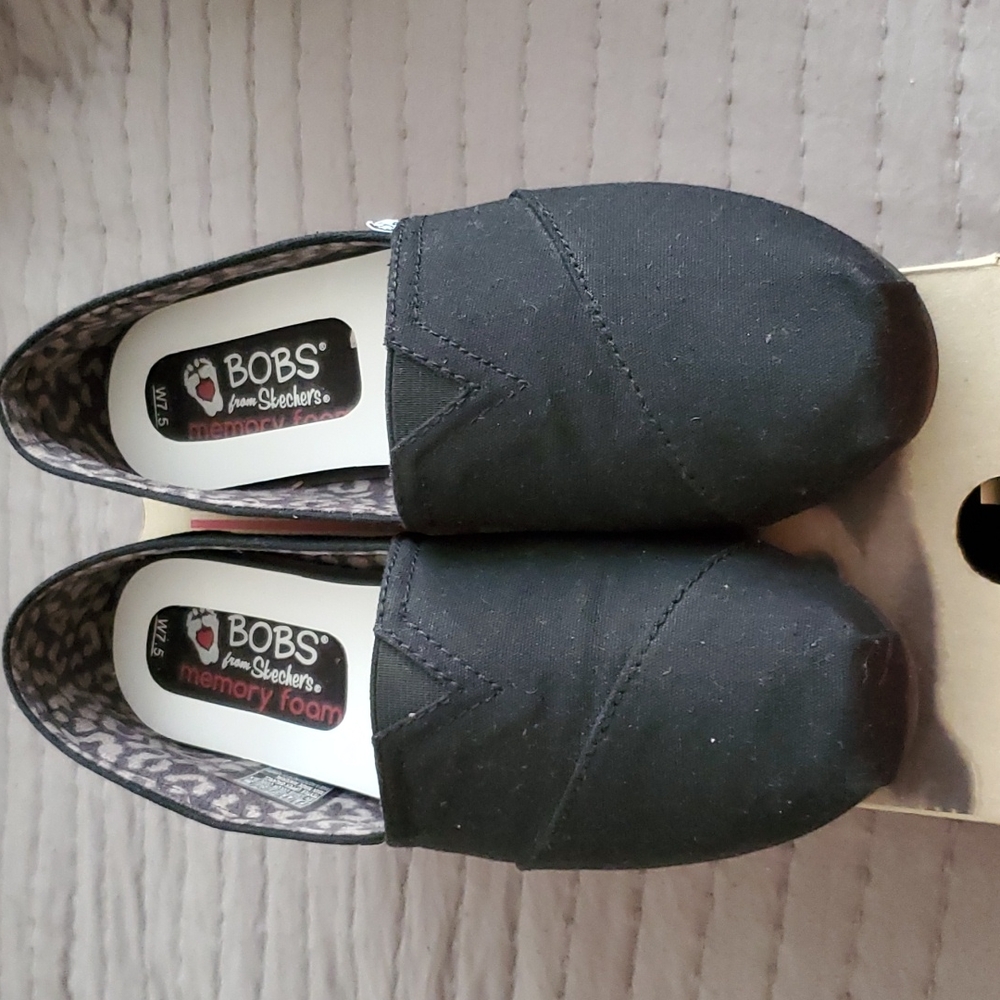 🆕️ NWT BOBS from Skechers Size 7½